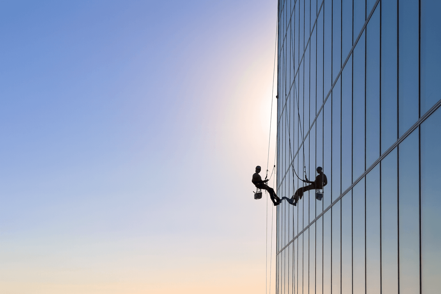 Technicien Varona en intervention de recherche de fuite